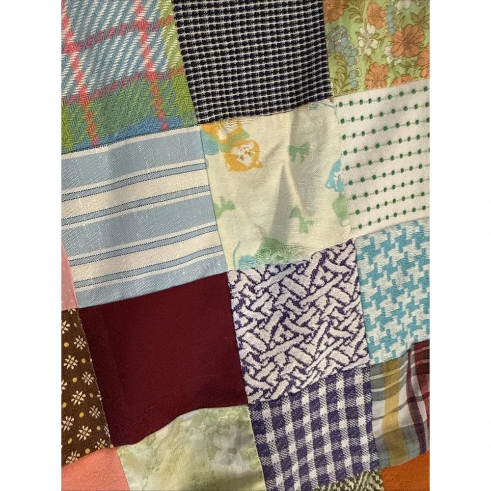 Vintage Quilt 90x89 Apples, Flowers